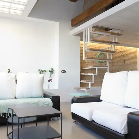 Apartment Original Y Espacioso Atico En El Centro De Ruzafa Valencia